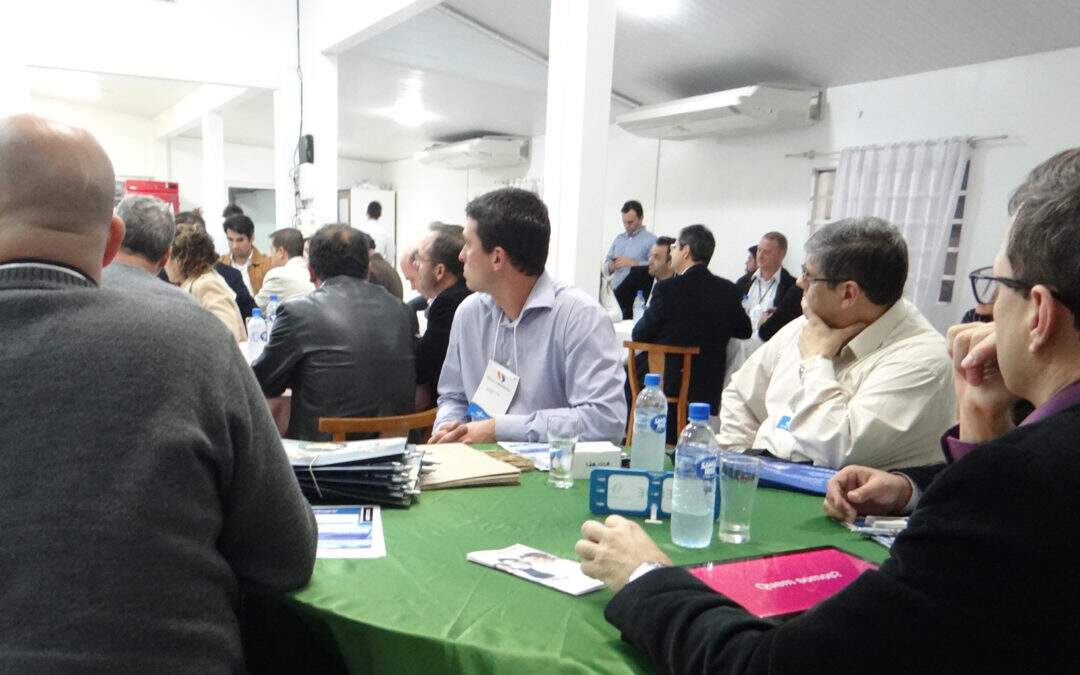 Sessão de Negócios reúne empresários da Grande Florianópolis